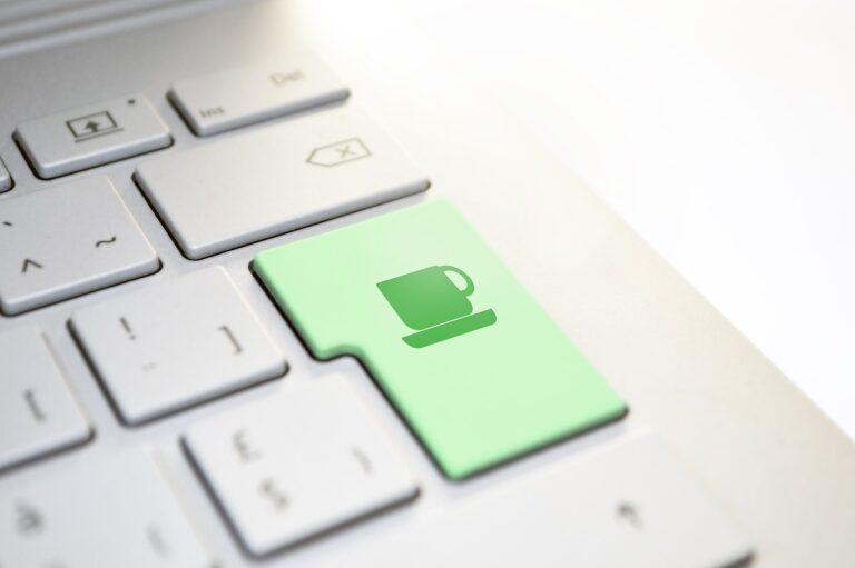 Top Challenges and Solutions for International E-Commerce