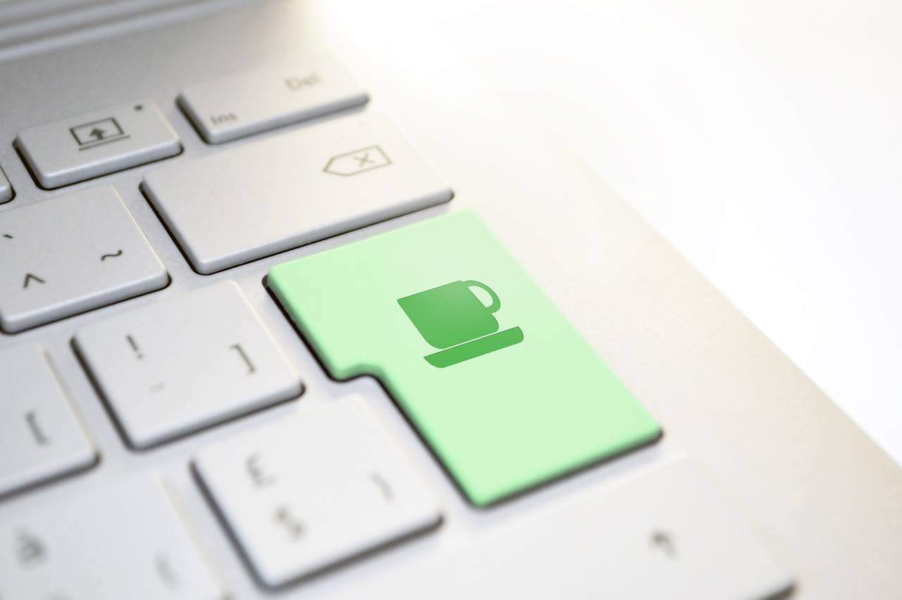 Top Challenges and Solutions for International E-Commerce